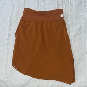 Lululemon - Find your pace high rise 3” short